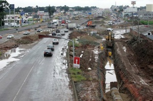 _images/tn_pic-curitiba1-obras-da-linha-verde.jpg